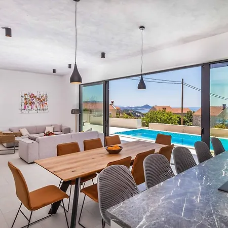 Blue Diamond Villa *